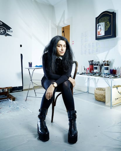 Marjane Satrapi, en su estudio del distrito XI de París.