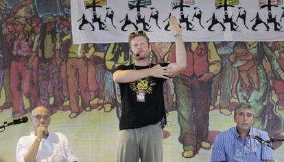 Christian Felber en un momento de su intervención en el Rototom.