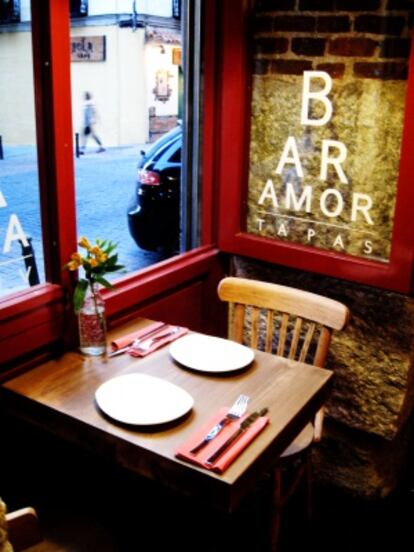 Este bar de Malasaña es perfecto para ir con alguien especial.
