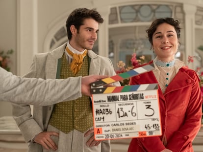 El ‘Manual para Señoritas’ de Netflix: “Se han perdido el romanticismo y los encuentros”