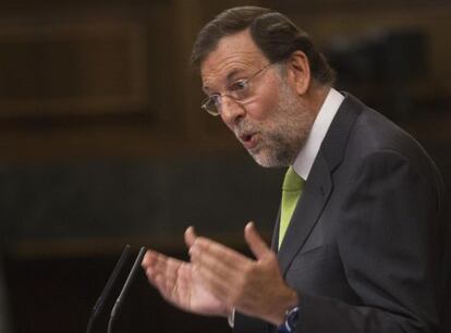 Mariano Rajoy, en la tribuna de oradores durante el pleno extraordinario celebrado en el Congreso