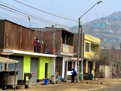 Cajamarquilla es un sector informal de Lima que no recibe la mayoría de servicios esenciales.