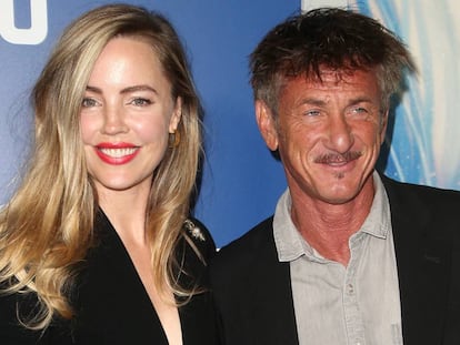 Sean Penn acompañado de la actriz Melissa George en el estreno de 'The First', la serie que protagonizan juntos y se acaba de estrenar en Estados Unidos.