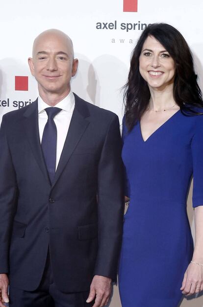 Jeff y MacKenzie Bezos, en abril de 2018.