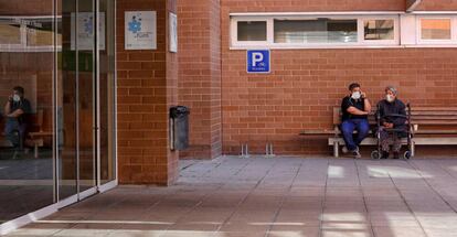 Entrada del Hospital de Igualada, una localidad de Barcelona.