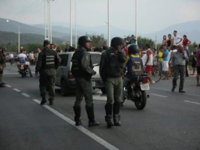 La máxima alerta decretada por el chavismo tiene su reflejo en las poblaciones fronterizas de Táchira