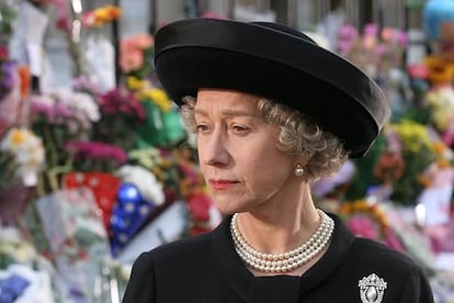 Helen Mirren interpretando a la reina Isabel II en la película 'The Queen' (2006).