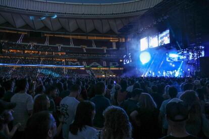 Ambiente en el estadio Wanda Metropolitano durante el concierto de Vetusta Morla.