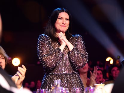 Una emocionada Laura Pausini anoche en el homenaje que se le rindió como Persona del Año en los Grammy Lanitos 2023.