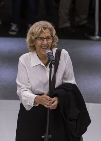 La alcaldesa de Madrid Manuela Carmena en la Feria Internacional del Libro de Guadalajara 2017.