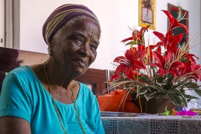 Dona Dalva, neta de escravos e guardi&atilde; do samba de roda na Bahia.