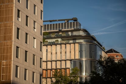 Esquina del edificio de la calle de Lagasca, 99.