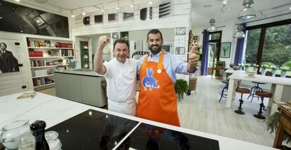 Los cocineros Martín Berasategui y David de Jorge, en la cocina del programa.