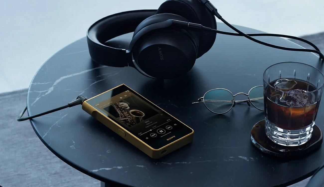 Sony resucita el Walkman más exclusivo con cobre bañado en oro y sonido de alta resolución