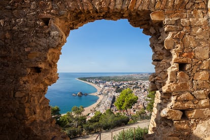 Vista de la ciudad de Blanes (Girona) desde el castillo de Sant Joan.