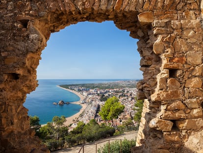 Vista de la ciudad de Blanes (Girona) desde el castillo de Sant Joan.