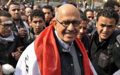 Entre los asistentes al enclave cairota se encuentra el exdirector del Organismo Internacional de la Energía Atómica (OIEA), Mohamed el Baradei.