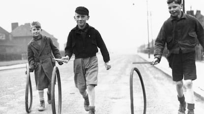 Ni&ntilde;os jugando en los a&ntilde;os 40.