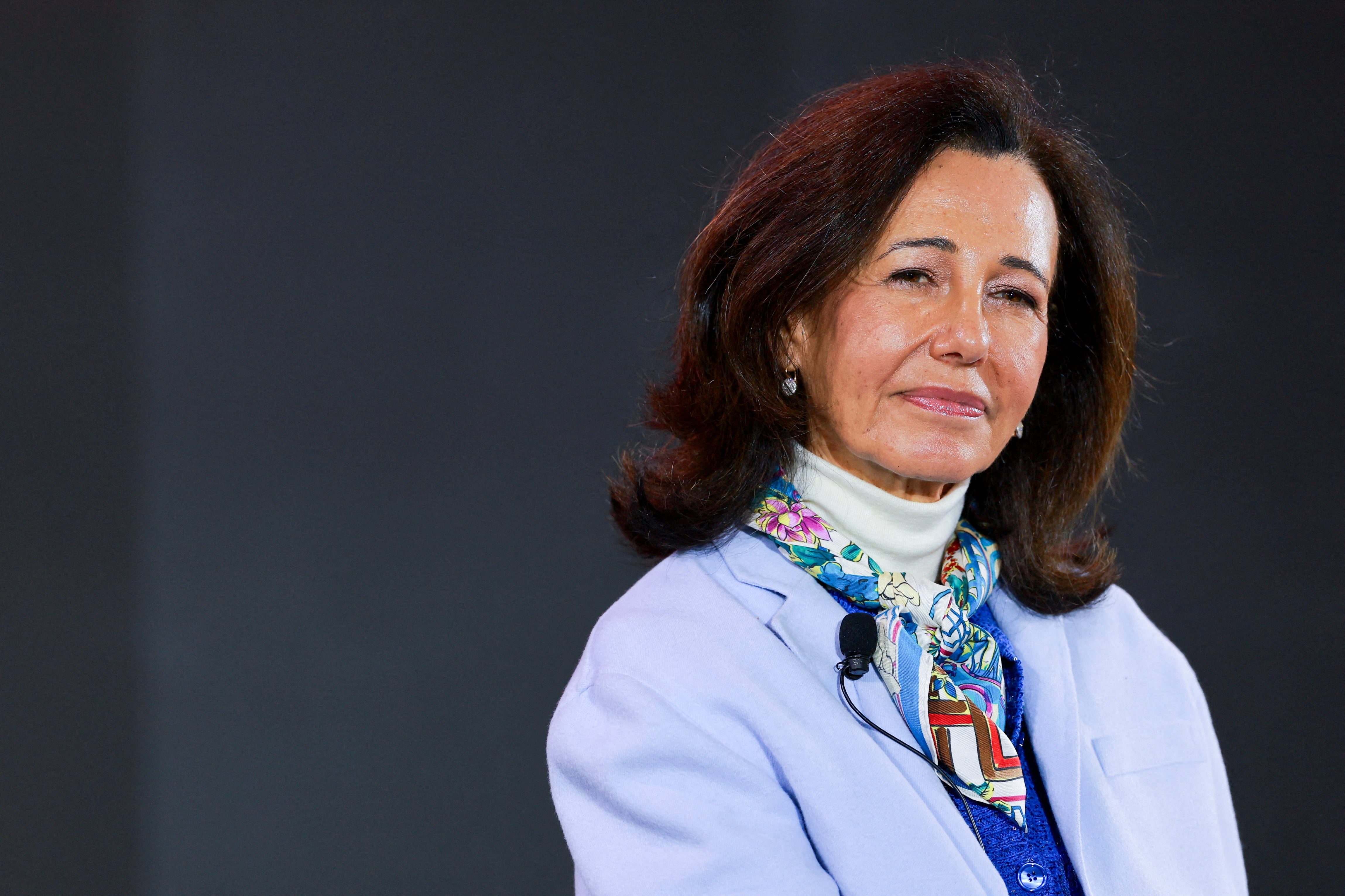 Los Botín diluirán su participación en el Santander por primera vez en seis años por la compra de Webster