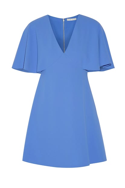 Minivestido azul con manga murciélago de Alice + Olivia (290 euros).