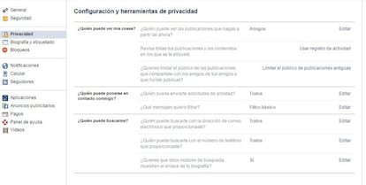 De las opciones que aparecen, la que debes seleccionar es la denominada Revisa todas tus publicaciones y los contenidos en los que se te etiquetó. Pulsa en la opción que hay en la derecha denominada Usar registro de actividad. Aparece un listado con todas las acciones que tiene almacenadas Facebook en las que estás presente y, pulsando en el icono con forma de lápiz que hay a la derecha de cada una de ellas aparecen diferentes opciones, donde la llamada Eliminar es la que se debe utilizar para conseguir que desaparezca de la base de datos de Facebook. Haz esto en cada una de las opciones que desees borrar.