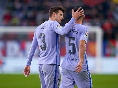 Piqué y Busquets, después de un encuentro ante Osasuna esta temporada.