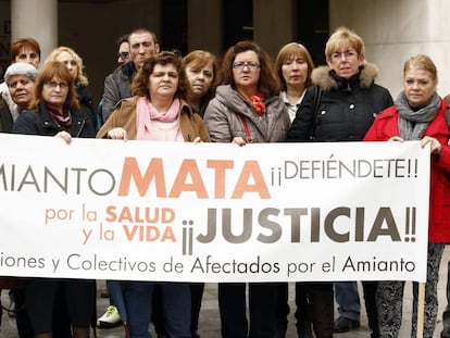 Familiares y víctimas del amianto en Madrid