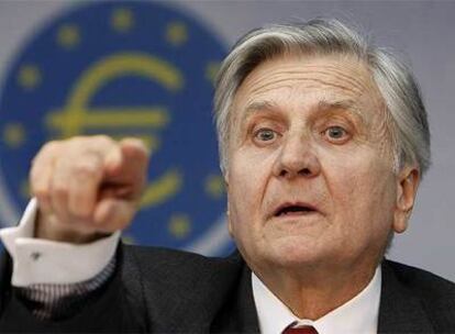 El presidente del BCE, Jean- Claude Trichet, durante la rueda de prensa posterior al Consejo de Gobierno que la institución ha celebrado este jueves en Francfort