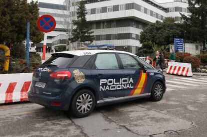 Un coche patrulla de la Policía Nacional, en una imagen de archivo.