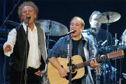 Art Garfunkel (a la izquierda) y Paul Simon, en una actuación el año pasado.