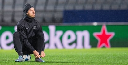 Ibrahimovic, durante el entrenamiento en Malmö.