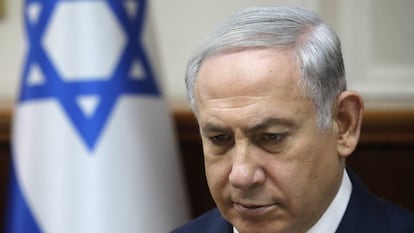 O primeiro-ministro de Israel, Benjamin Netanyahu, na reunião de Governo deste domingo em Jerusalém. 