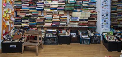 Interior de uno de los establecimientos de TuuuLibrería.
