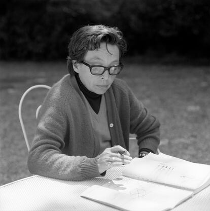 Marguerite Duras, durante el rodaje de su película de 1969 'Détruire, dit-elle'. 