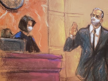 El general Salvador Cienfuegos jura frente a la jueza Carol Bagley Amon en Nueva York.