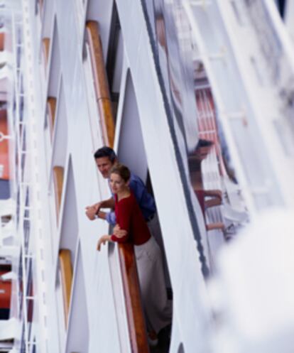 Pareja en un crucero.