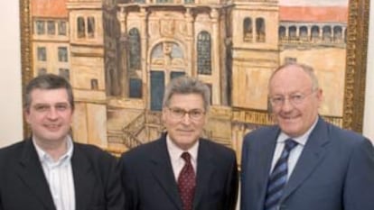 De izquierda a derecha, Manuel Bragado, José Luis Meilán Gil y Manuel Rodríguez.