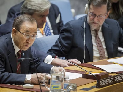 Mariano Rajoy (derecha) junto a Ban Ki-moon (izquierda) el entonces secretario general de la ONU en diciembre de 2016. 