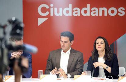 Albert Rivera en el comite ejecutivo de Ciudadanos, en la sede del partido, este lunes.