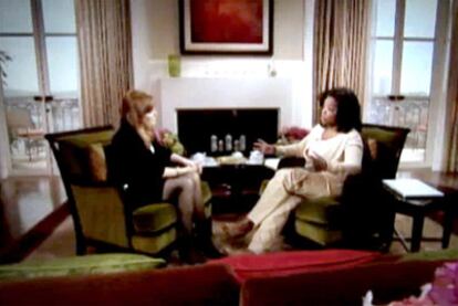 Sarah Ferguson, con Oprah Winfrey durante la entrevista.