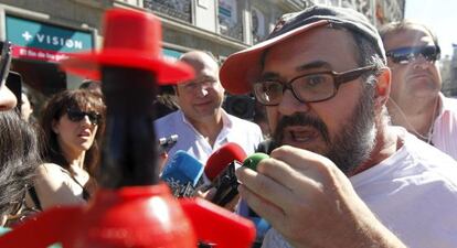 Un miembro de Madrid Ciudadanía y Patrimonio, durante la rueda de prensa.