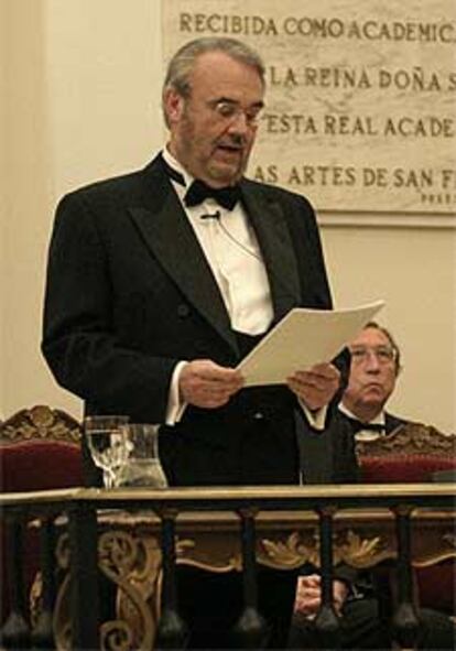 Manuel Gutiérrez Aragón, ayer en la Academia de Bellas Artes.