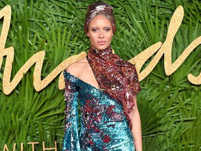 Adwoa Aboah, la gran triunfadira de los premios de la moda británica.