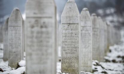 Memorial de las víctimas Srebrenica en el cementerio de Potocari.