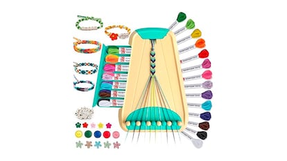 Presentes por 8 anos em fundo branco.