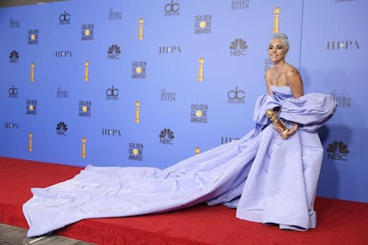 Lady Gaga, ganhadora do Globo de Ouro de melhor canção original pela música 'Shallow', do filme 'Nasce uma estrela'.