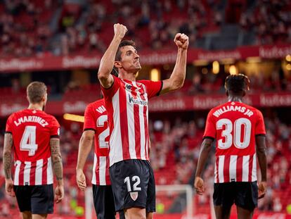 Dani Vivian celebra su gol al Mallorca