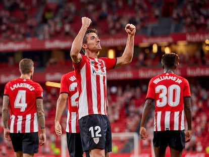 Dani Vivian celebra su gol al Mallorca