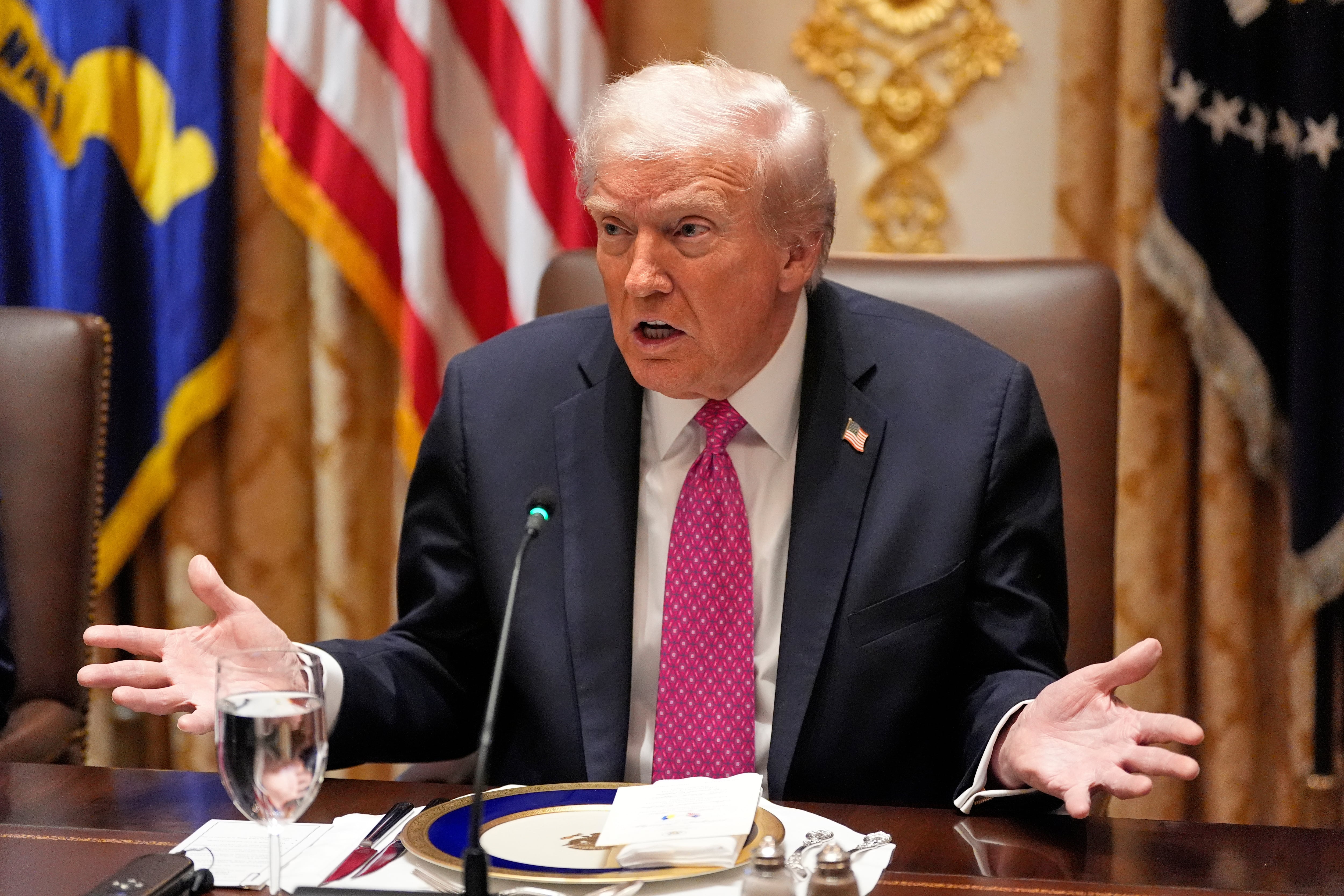 Los dos supervivientes del ataque a un ‘narcosubmarino’ en el Caribe anunciado por Trump serán repatriados