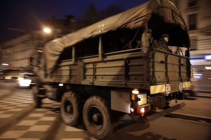 L'Exèrcit de França ha enviat dues companyies de l''operació Sentinelle', integrades per un centenar d'efectius, a la zona on s'ha fet l'assalt.